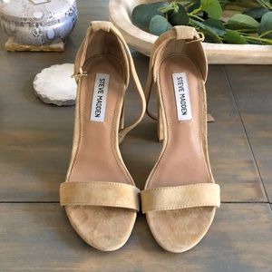 Steve Madden Carrson Suede Heels